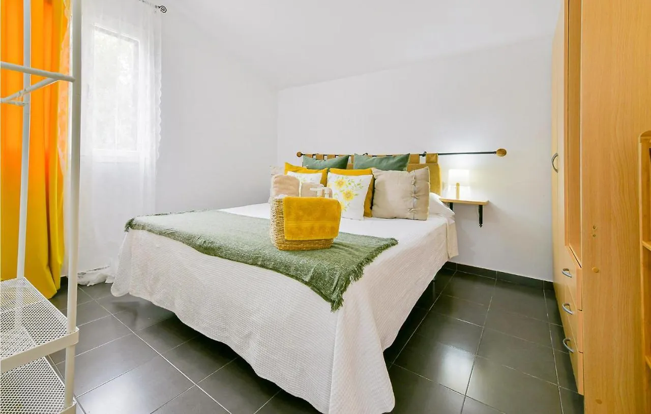 Holiday home Awesome Home In El Coronil With Wifi