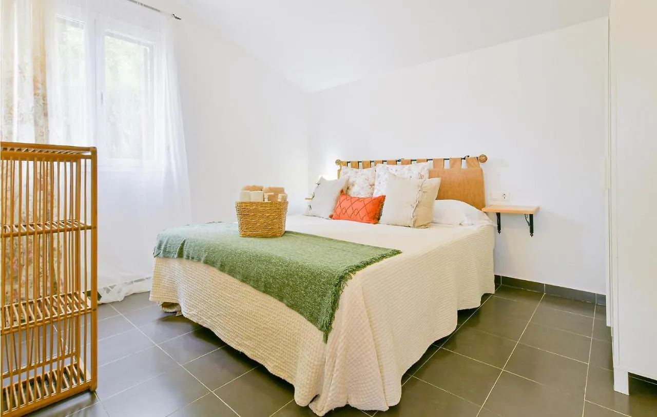 Awesome Home In El Coronil With Wifi
