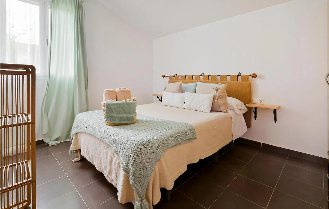 Awesome Home In El Coronil With Wifi