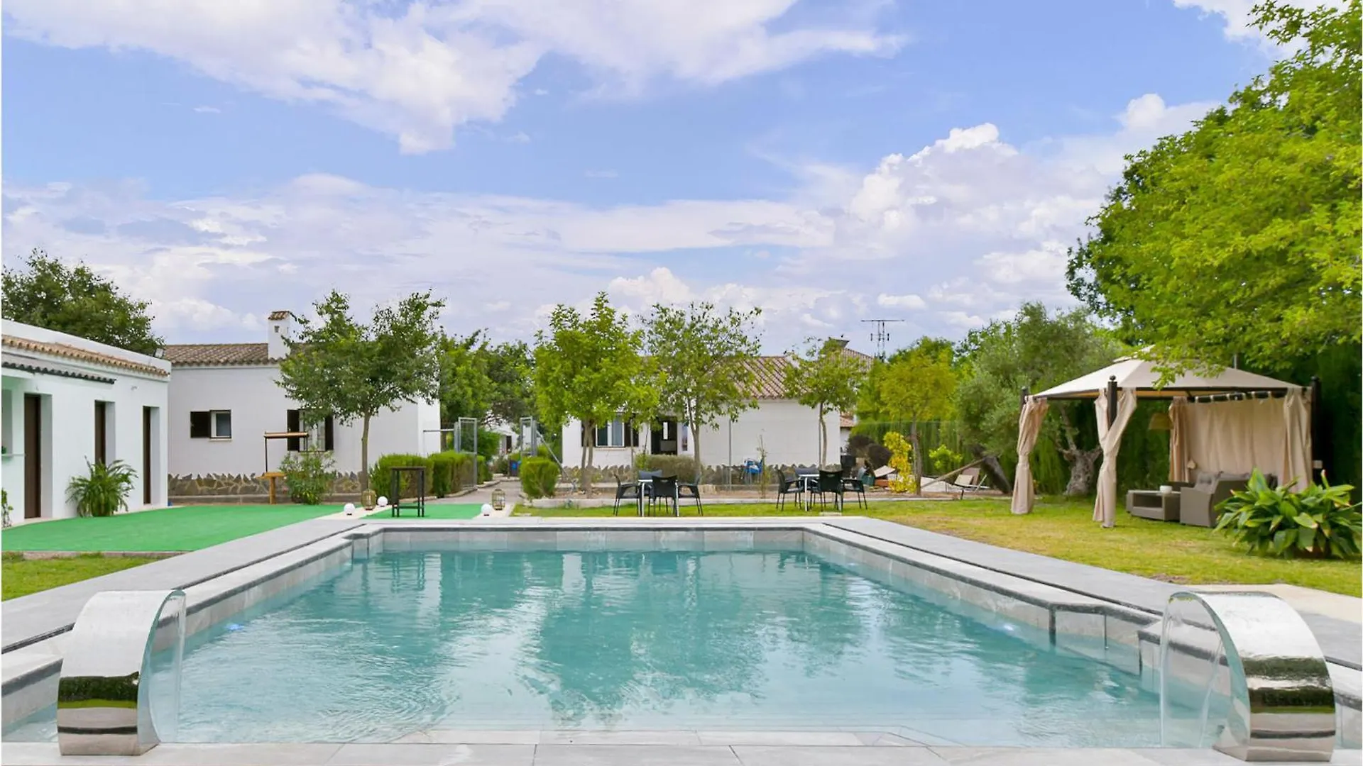 Awesome Home In El Coronil With Wifi Holiday home