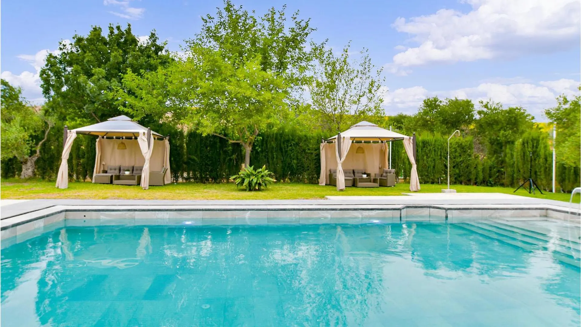 Holiday home Awesome Home In El Coronil With Wifi